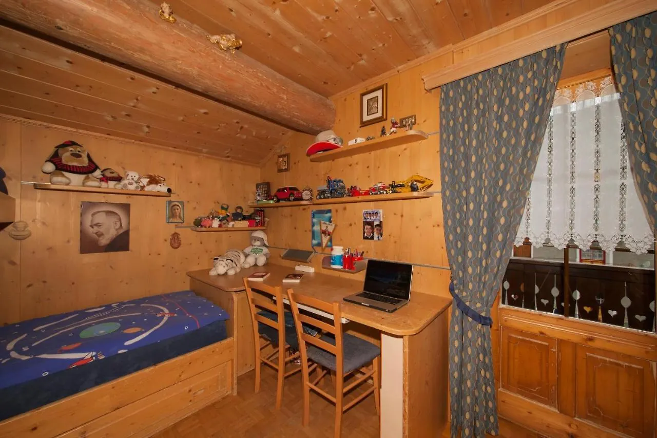 Azalea - Happy Rentals Livigno 0*,